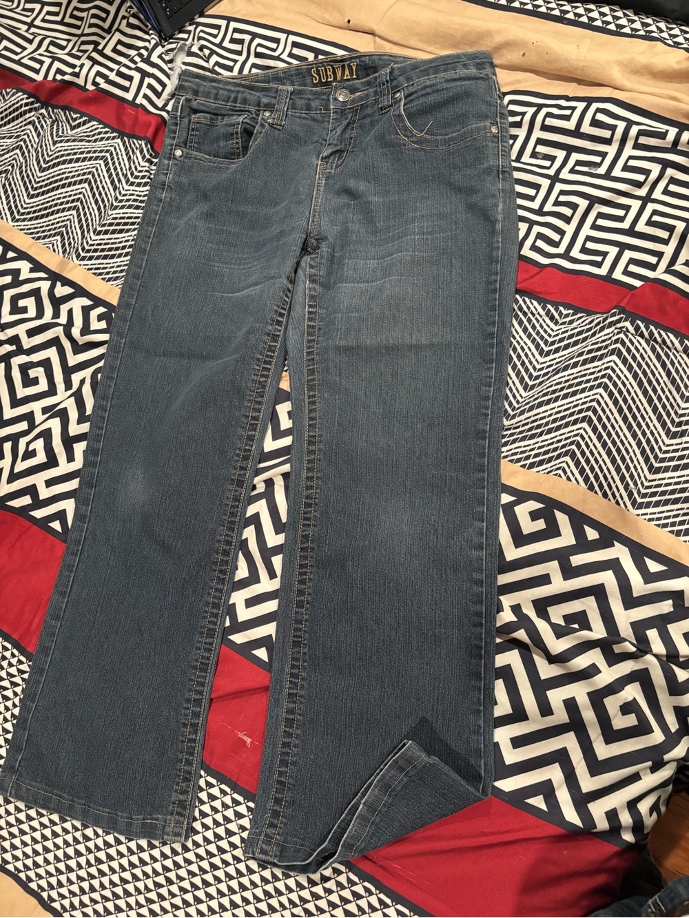 Women’s Straight-Leg Jeans in Dark Blue